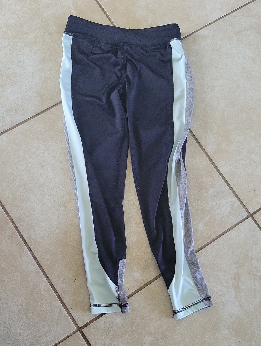 liberty Black and Light Green Girls' Athletic Leggings